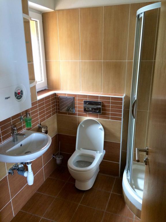 Beska Lägenhet Bešeňová Exteriör bild