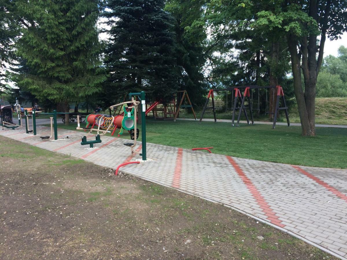 Beska Lägenhet Bešeňová Exteriör bild