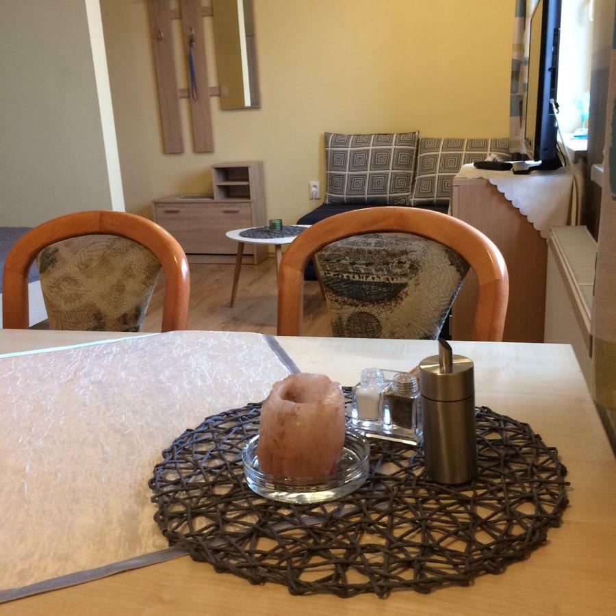 Beska Lägenhet Bešeňová Exteriör bild